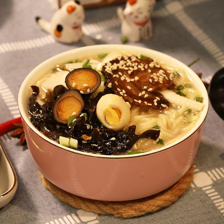 食三点 豚骨日式叉烧拉面 203g/盒 *2件